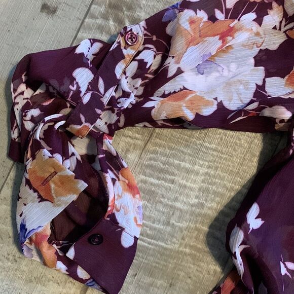 NWOT KUT FROM THE KLOTH sheer top- size M - Picture 6 of 9